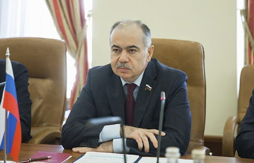 الياس أوماخانوف يدعو الى الاستفادة من المبادئ الاسلامية لمحاربة الارهاب