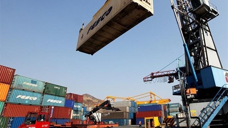 イランの対外貿易額が380億ドルを突破