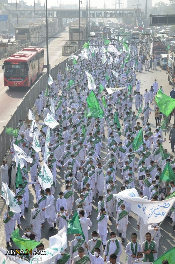 အိုရ္ဝသိုလ္ဝစ္ကာ တကၠသိုလ္မွ ဦးစီးက်င္းပ သည့္ တမန္ေတာ္ျမတ္ မိုဟမၼဒ္ (ဆြ) ေမြးေန႔ အလံလွည့္ ၊ ပါကစၥတန္  ။ ။ photos 