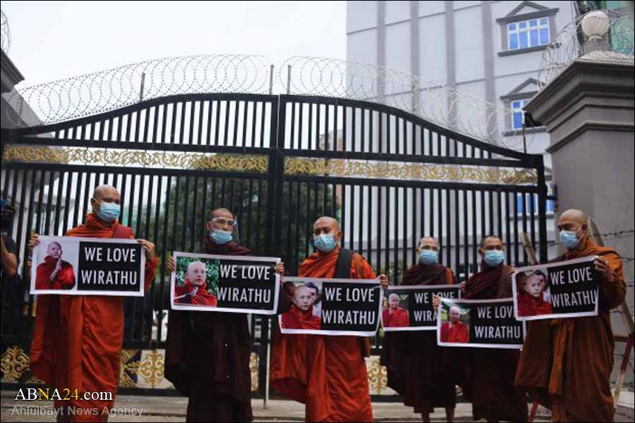 ဦးဝီရသူ ကို အင္းစိန္ေထာင္ သို႔ ပို႔ေဆာင္  