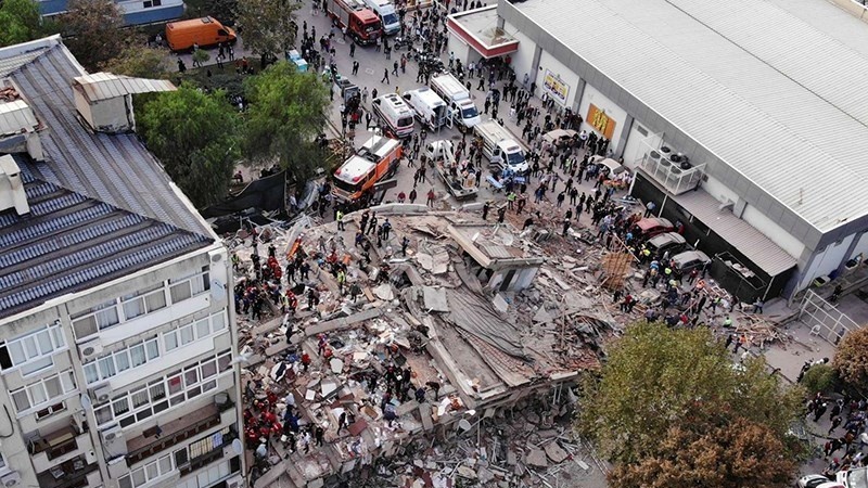 İzmir'deki depremde can kaybı 114'e yükseldi