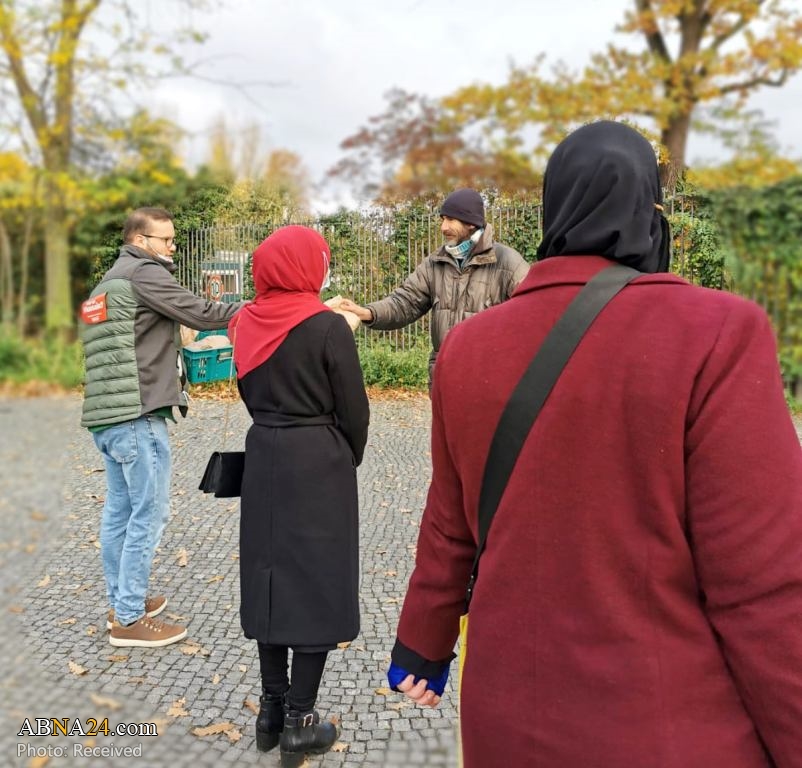 Photos: 'Who Is Hussain? volunteers in Berlin, Germany distributed food packages to 100 homeless