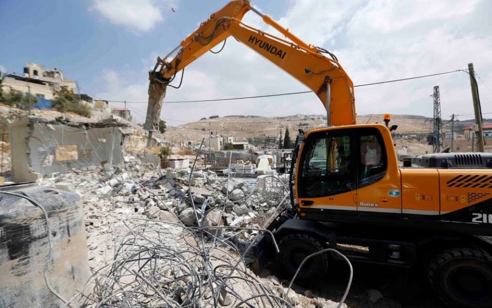 الاتحاد الأوروبي يُهاجم هدم "إسرائيل" لمنازل الفلسطينيين