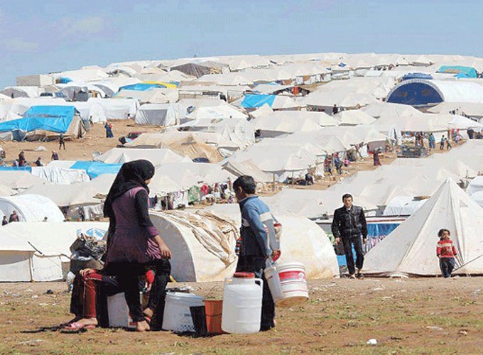 إغلاق مخيم للنازحين غربي العراق
