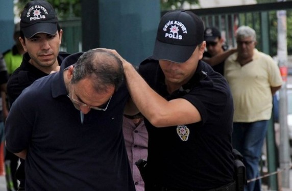 İstanbul'da IŞİD operasyonu: 19 gözaltı