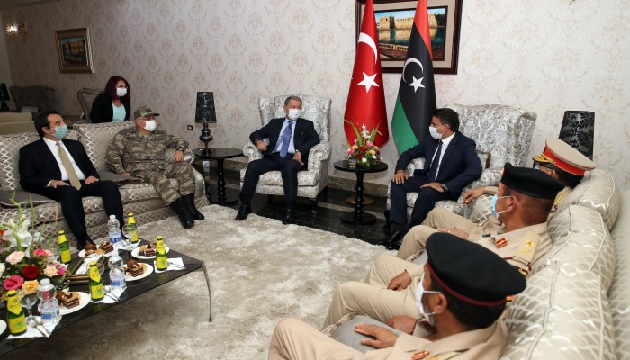 وزير الدفاع التركي يلتقي نظيره في حكومة الوفاق الليبية