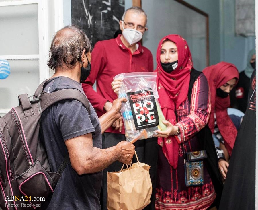 Photos: 'Who is Hussain?' Mauritius volunteers distributed 35 hygiene kits, hot meal to homeless