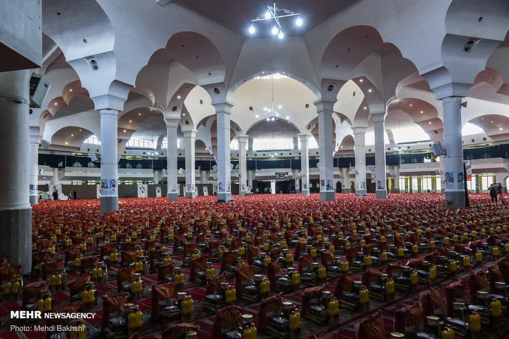 Photos: 30,000 livelihood assistance packages distributed among needy, underprivileged people in Qom