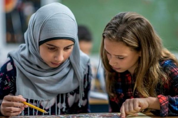 Penghapusan Larangan Jilbab di Sekolah-Sekolah Swedia
