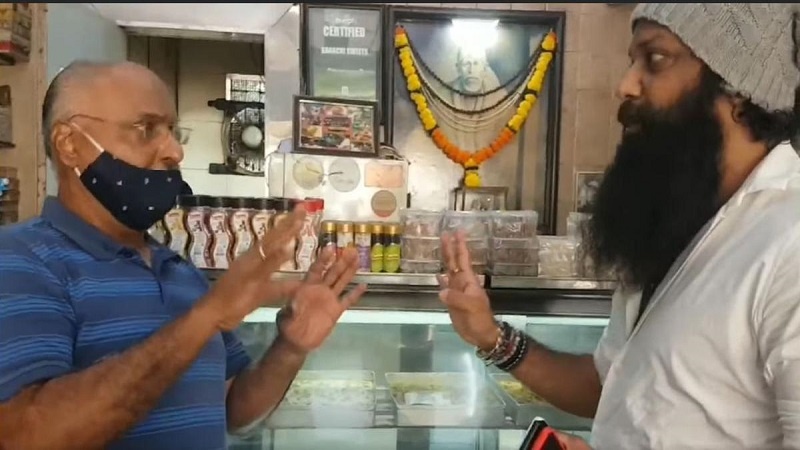 मुंबई की ‘कराची स्वीट्स’ का नाम बदलने की धमकी, शिवसेना नेता ने दिया 15 दिन का टाइम, शिवसेना ने पल्ला झाड़ा, दूसरी पार्टियों के हमले  