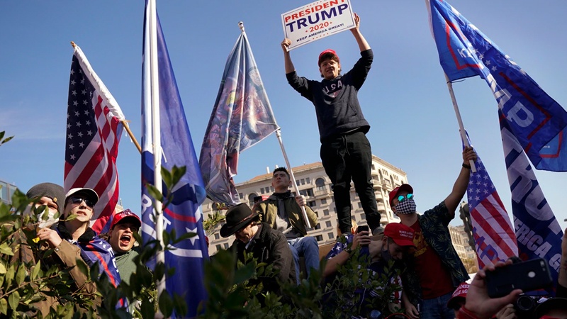 米ジョージアでトランプ支持者らがデモ
