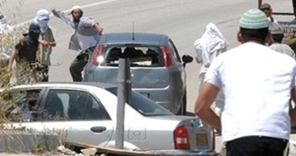 Extremist Jewish settlers attack Palestinian cars in West Bank