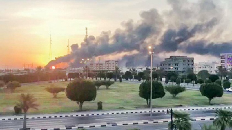 サウジが国内石油施設への攻撃の事実を認める