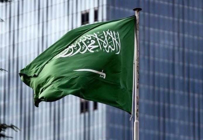 فضيحة فساد تهز وزارة الدفاع السعودية