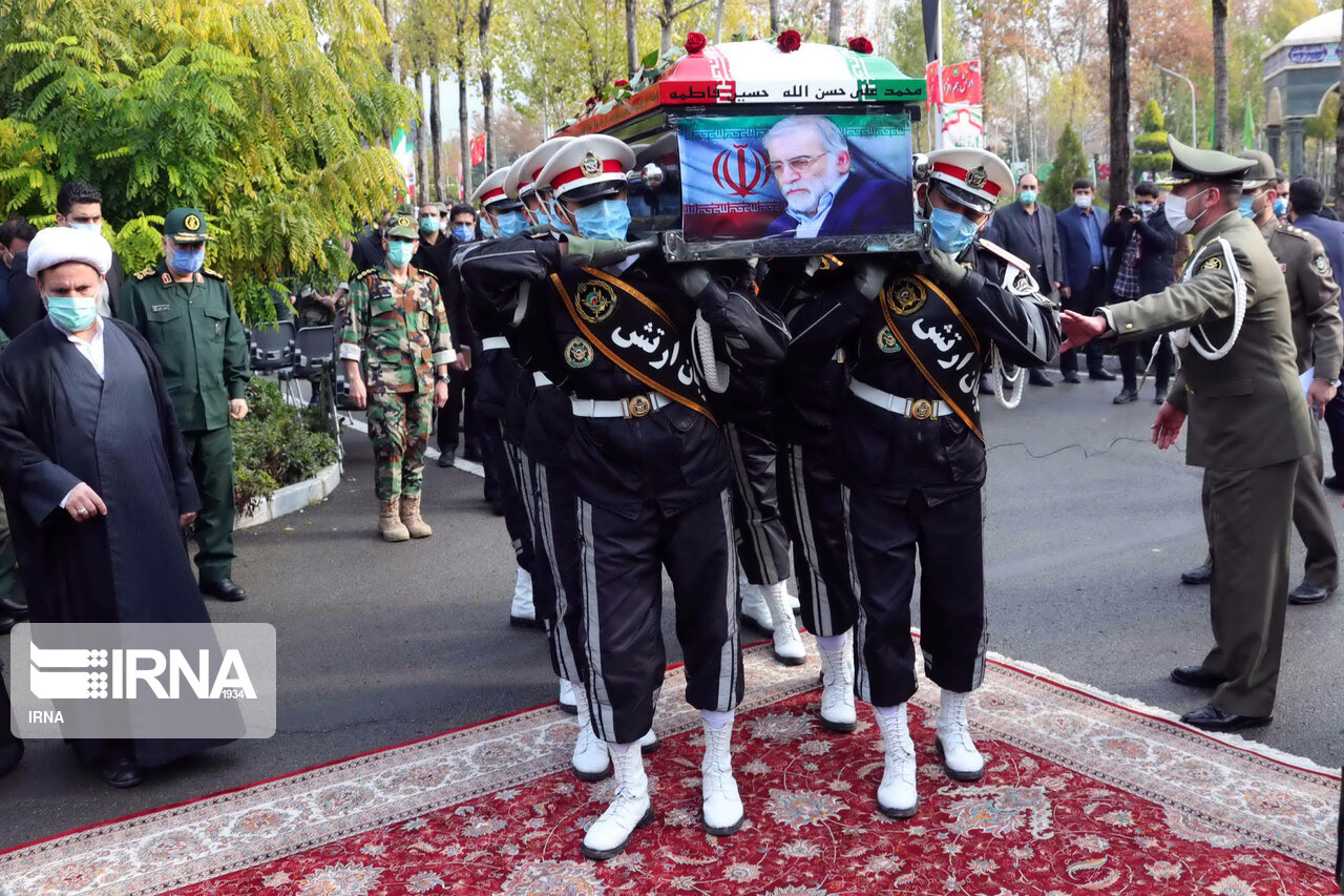 Funeral procession of martyr Fakhrizadeh held at headquarters of Ministry of Defense (+Photos)