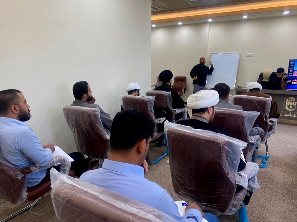 تنظيم دورة تخصصية في صناعة الفهارس الفنّية