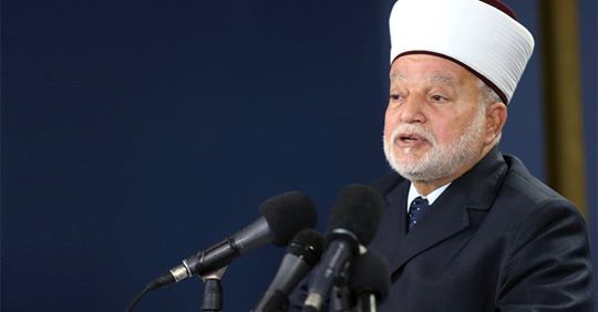 خطيب الأقصى: الاحتلال الاسرائيلي يستهدف تاريخ وحضارة وانتماء الجيل الناشئ