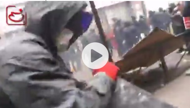 Fransa'da polis ve protestocular çatıştı