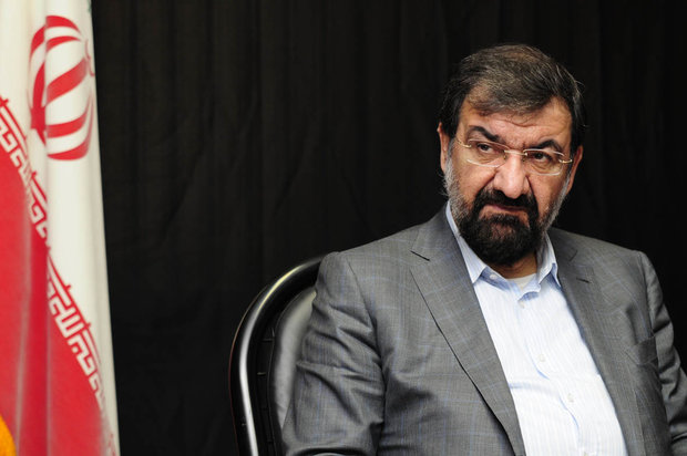 Senior official: Iran not to give up its nuclear rights in face of adversaries
