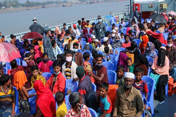 Pengasingan ke Pulau Terpencil; Musibah Baru Pengungsi Muslim Rohingya di Bangladesh