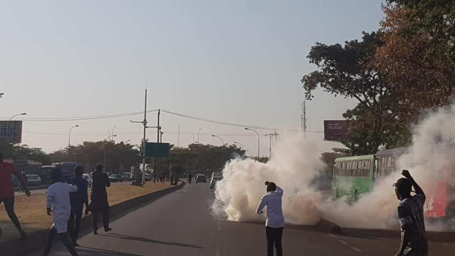 Buhari forces attack peaceful 'Free Zakzaky' protest with tear gas in Abuja