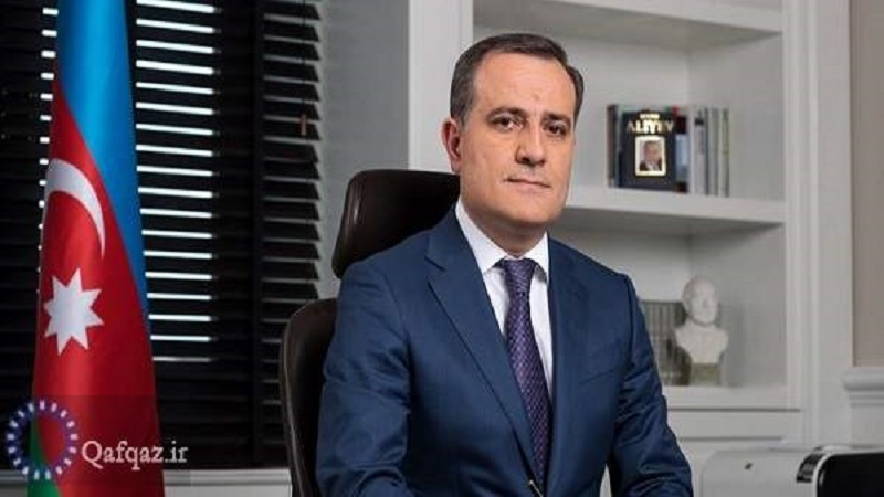 Azerbaycan dışişleri bakanı Tahran'a geliyor