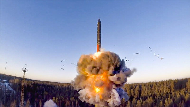 Rusia Lakukan Uji Coba Rudal Balistik Nuklir