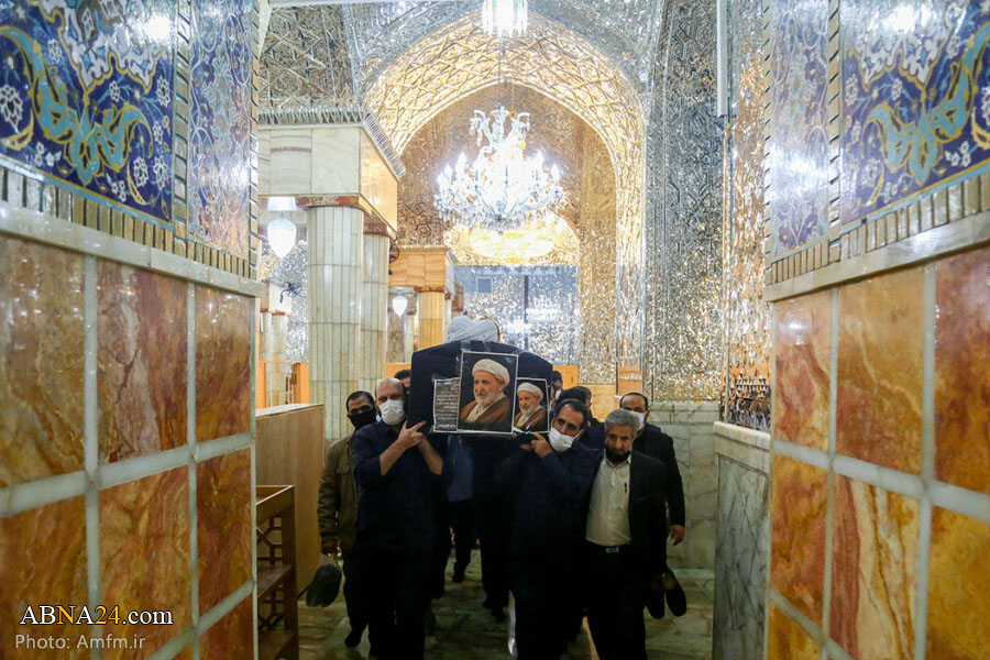  تقرير مصور / مراسم دفن جثمان آية الله الشيخ "يزدي" في حرم السيدة المعصومة(ع)