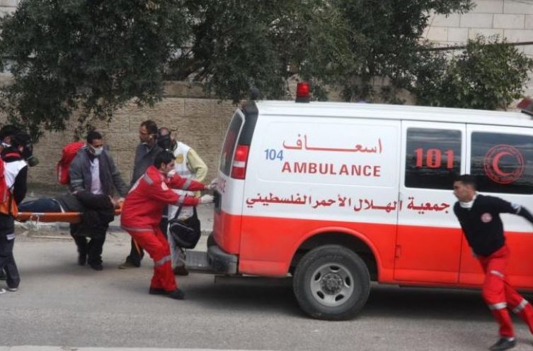 مستوطن يدهس فلسطينية وقوات العدو تشن اعتقالات ومداهمات بالضفة الغربية