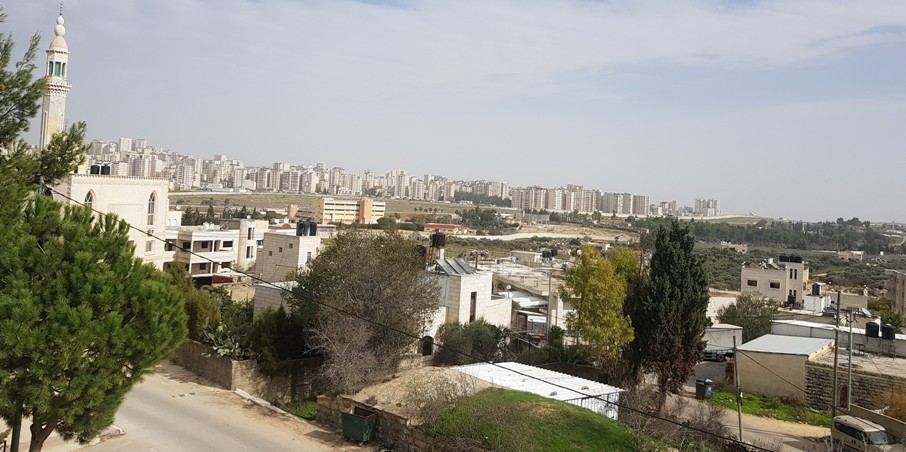 مستوطنة جديدة تبتلع ما تبقى من أراضي مطار "القدس"
