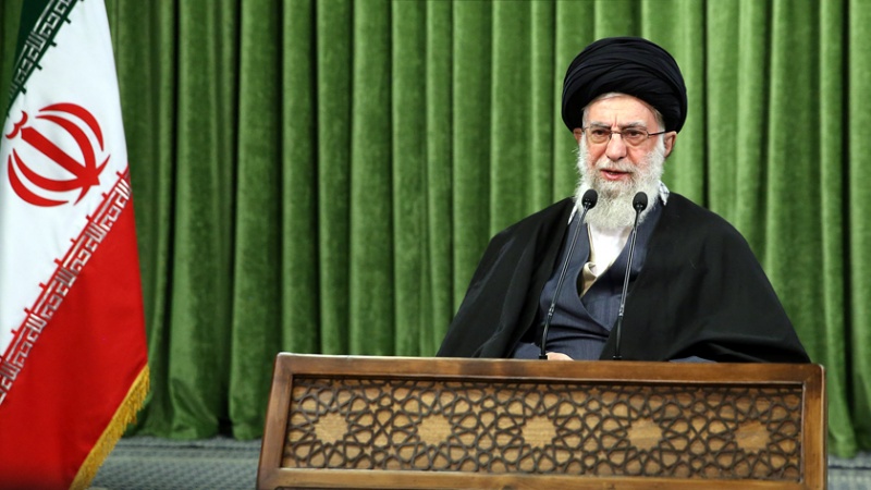 Ayatullah Khamenei Puji Pengorbanan Perawat Iran