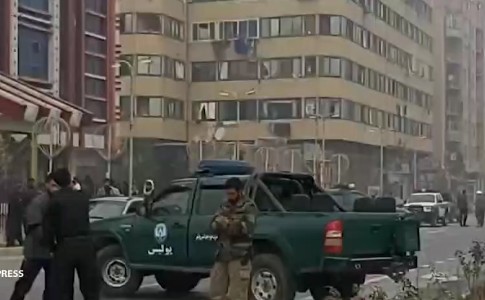 Kabil patlamasında onlarca kişi öldü veya yaralandı