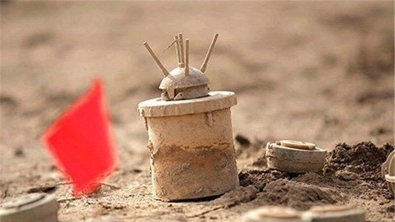 İran Afgan göçmenleri mayın tehdidi hakkında eğitiyor