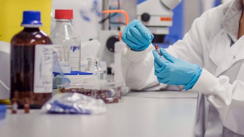      Mutirani soj koronavirusa vjerovatno iscurio iz britanske laboratorije za vakcine