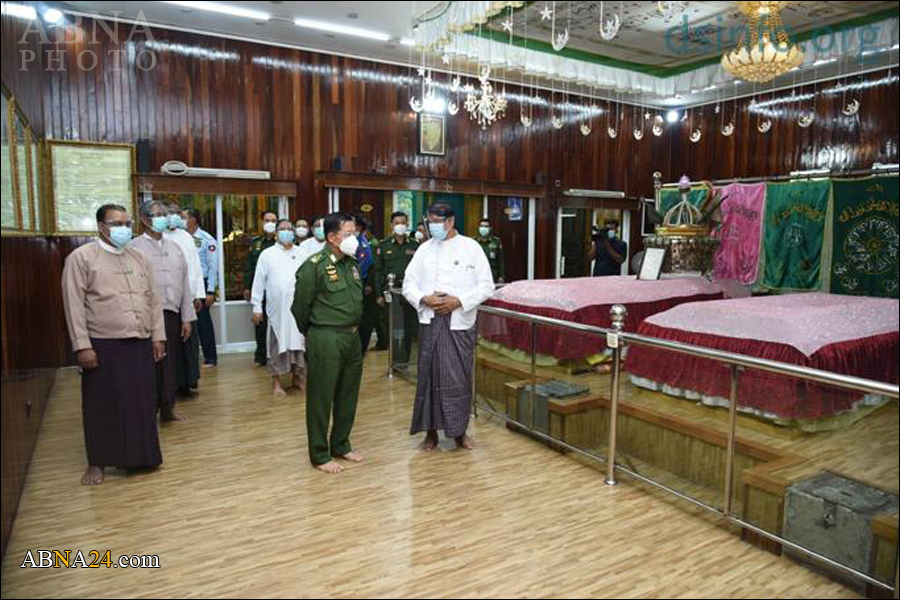 ဗိုလ္ခ်ဳပ္မႉးႀကီး မင္းေအာင္လႈိင္ ဇဖရ္ရွား ဒါရ္ဂါ သို႔သြားေရာက္