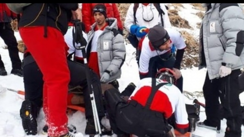 Tahran'ın tepelerinde çığ düştü: 2 ölü