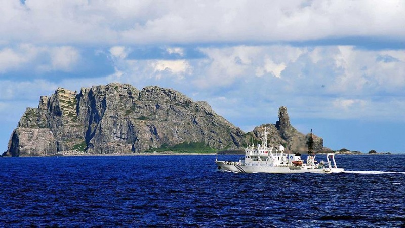 中国海警局の船舶２隻が、尖閣諸島沖の日本の領海を侵犯