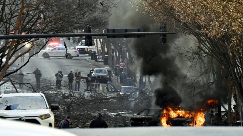 捜査関係者、「米ナッシュビルの車爆発は自爆テロの可能性」