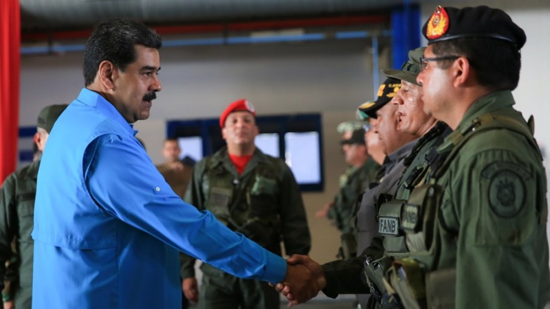 Maduro Minta Militer Venezuela Siaga Hadapi Serangan Kolombia
