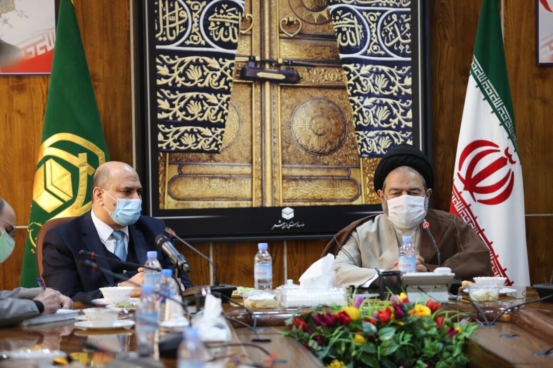 تاكيد ايراني عراقي على استئناف الزيارات الدينية بين البلدين