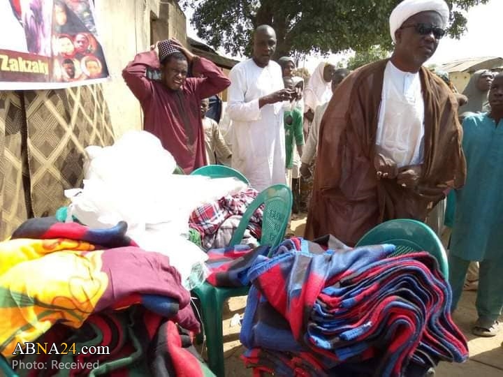 Photos: Followers of Sheikh Zakzaky deliver goods to refugees of Faskari town in Katsina, Nigeria