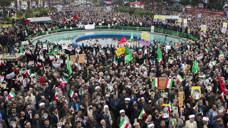 Iran: Epos des 9.Dey - Tag der Einheit mit der "Wilayat-e Faqih“
