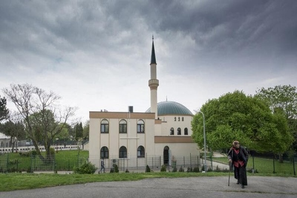 Мечети Австрии закрыли для коллективных молитв