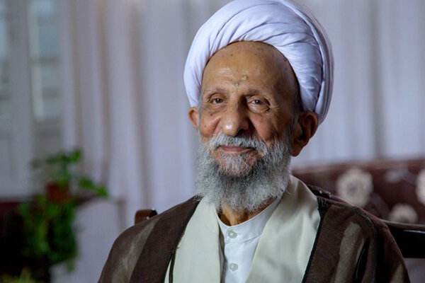 ئایەتوڵا مێسباح یەزدی کۆچی دوایی کرد