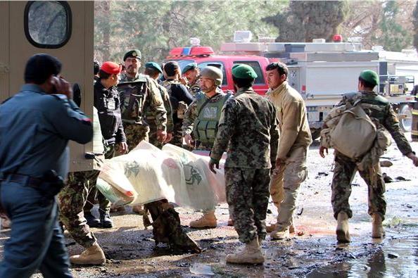 عشرات القتلى والجرحى من حركة طالبان بينهم قيادات في أفغانستان