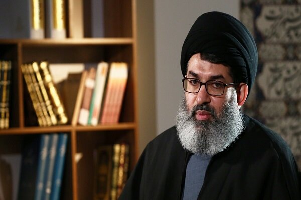 آیة الله مصباح یزدي قدم کل وجوده للثورة الإسلامیة