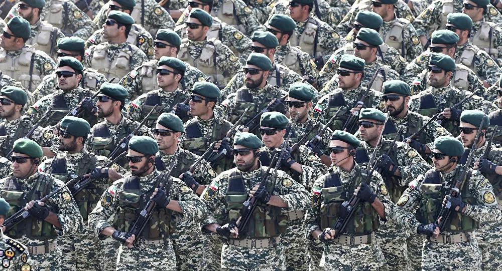 'Dedos no gatilho': Teerã avisa que seu Exército está pronto para responder a qualquer provocação