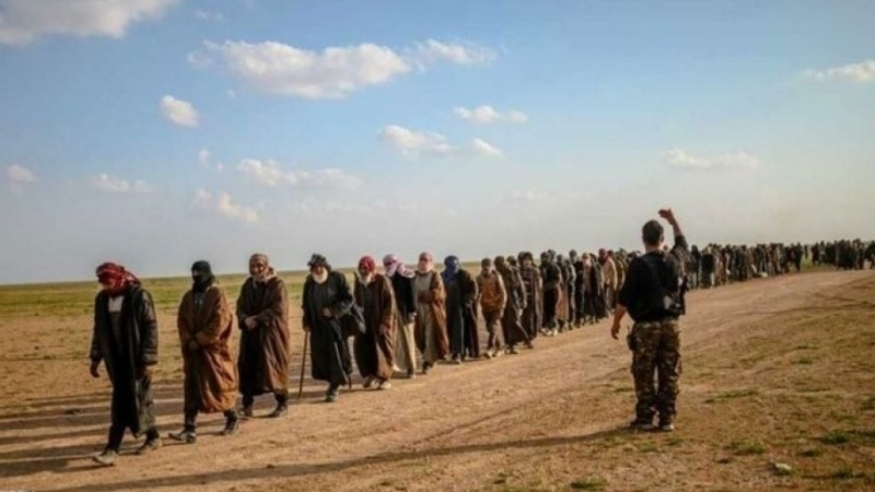 60 IŞİD'li terörist ABD güçlerince El'Tenf’teki yasadışı üsse nakledildi
