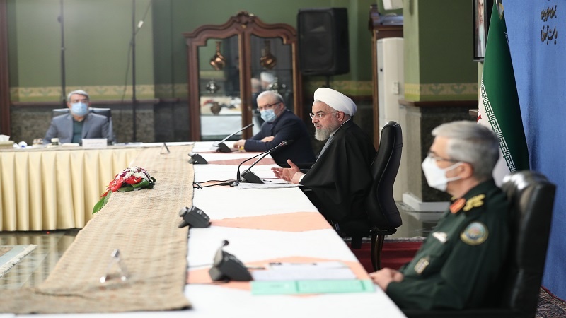 Ruhani: İran milleti yabancı aşıların kobayı olmaz