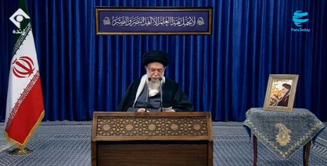 Ayatullah Khamenei Larang Impor Vaksin Corona AS dan Inggris